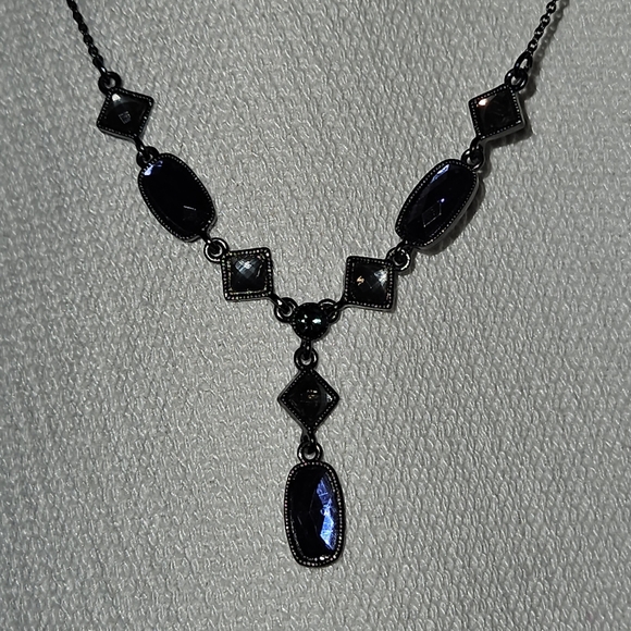 💵3/$20 Vintage Avon Jewelry Set Necklace and Earrings - Picture 7 of 13